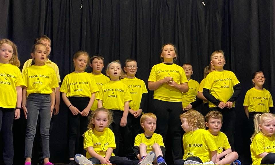 Monasterevin Tots class performing in Stage Door & More t-shirts